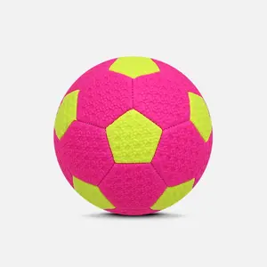 Toptan Zararsız PVC Mal Mini futbol topu, Pembe ve Sarı Küçük Boy Kız Futbol