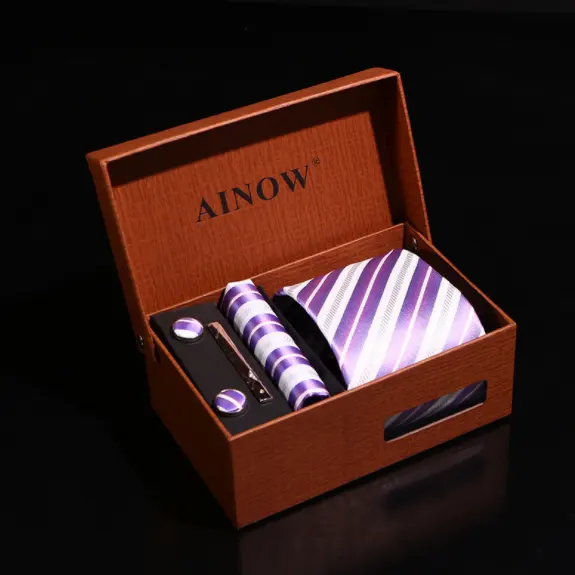 China Neueste Mode Low Moq 27 Farbe Stock Krawatte für Mann gewebt 100% Seide Krawatten Männer mit Box