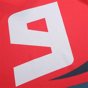Nuova maglia <span class=keywords><strong>da</strong></span> <span class=keywords><strong>calcio</strong></span> personalizzata con logo personalizzato rosso e nero sublimazione uniforme <span class=keywords><strong>da</strong></span> <span class=keywords><strong>calcio</strong></span> - Product Image 6