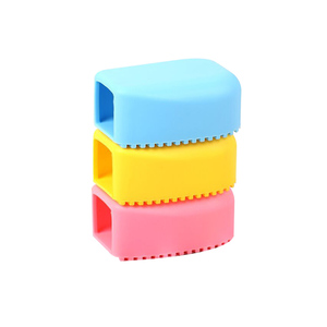 Mini cepillo de silicona para cuello - Product Image 1