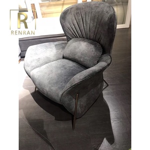 Poltrona Moderna Imbottita dal Design Speciale e Confortevole per Soggiorno, Sedia Lounge, Sedie per il Tempo Libero - Product Image 3