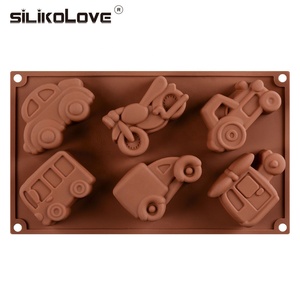 Molde de silicona con forma de <span class=keywords><strong>coche</strong></span> de dibujos animados de 6 cavidades, molde para hornear galletas, gelatina helada, artesanía de azúcar, <span class=keywords><strong>Fondant</strong></span>, herramientas de decoración de pasteles - Product Image 2