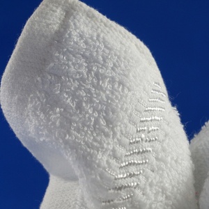 <span class=keywords><strong>Serviette</strong></span> humide jetable 100 % coton tissé, parfumée à la rose, écologique, pour compagnies aériennes et restaurants, avec pince – Meilleure vente - Product Image 4