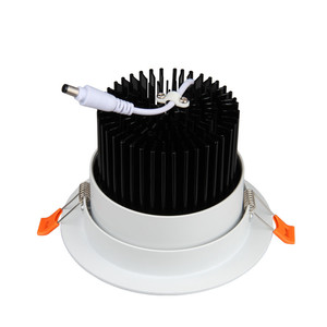 Plafonnier LED moderne en aluminium de <span class=keywords><strong>6</strong></span> pouces, CRI 95, IP65, pour chambre et entrepôt, 8W/13W/18W/22W, dimmable, garantie 5 ans - Product Image 4