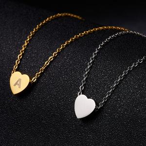 Oro argento acciaio inossidabile personalizzato iniziale <span class=keywords><strong>scritta</strong></span> Laser <span class=keywords><strong>nome</strong></span> sposa piccolo cuore ciondolo <span class=keywords><strong>collana</strong></span> per le donne - Product Image 6