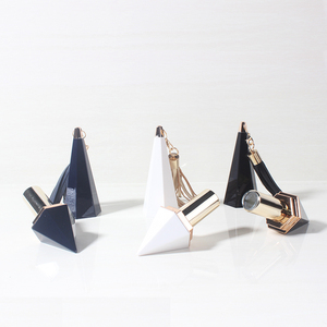 Hộp Đựng Son Bóng Hình Kim Cương Màu Xanh Đen Màu Trắng Hồng Có Tua Rua Hộp Đựng Son Môi Rỗng Bằng Nhựa Hộp Đựng Mỹ Phẩm - Product Image 1