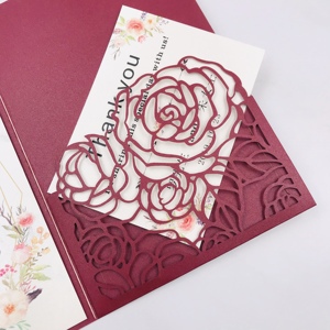 Элегантная карманная Свадебная пригласительная открытка бордового цвета с лазерной резкой розы тройного сложения Пригласительные открытки на день рождения - Product Image 3