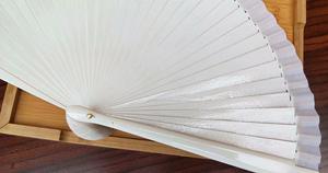 <span class=keywords><strong>Abanico</strong></span> de madera <span class=keywords><strong>español</strong></span> decorativo para boda, blanco, abanicos de mano de madera blanca para mujer - Product Image 3