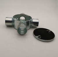 Raccords de conduites en acier Locfit - Boîte de jonction à 4 voies de 25 mm avec couvercle et joint, norme AS/NZS 2053, indice de protection IP65, finition HDG