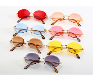 Jaspeer nuevo diseño de moda OEM diseñador de las señoras ovalada pequeña gafas de sol con montura gafas de sol - Product Image 3