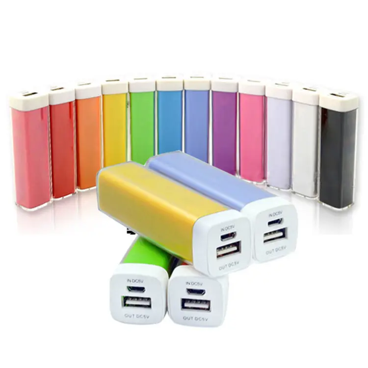 Mini banco de energía de lápiz labial portátil compacto teléfono móvil estilo de personalidad general tesoro de carga mejor regalo bancos de energía de 2000mAh