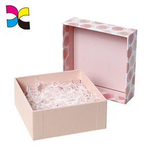 Coloré impression rose couleur en carton personnalisé taille belle gify boîte avec d'autres morceaux de papier - Product Image 2