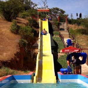 Extérieur de glissière d'eau de fiber de verre de vacances toboganes 65 m de long Kamilancha pour <span class=keywords><strong>parc</strong></span> <span class=keywords><strong>aquatique</strong></span> - Product Image 4