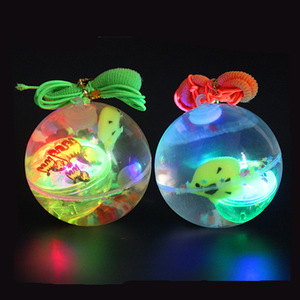 <span class=keywords><strong>2025</strong></span> <span class=keywords><strong>Hot</strong></span> Sale 5,5 cm String Flash <span class=keywords><strong>LED</strong></span> Hüpf ballspiel zeug für Kinder Leucht spielzeug - Product Image 3