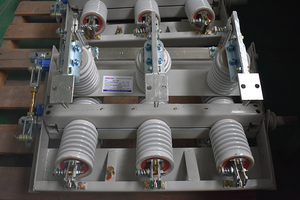 Công Tắc Cách Ly Ngắt Điện Trung Tính Trong Nhà Điện Áp Cao GN24-12D 10KV 11KV 12KV 630A 1000A 1250A - Product Image 4