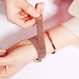นาฬิกาข้อมือ WJ-8052 หน้าปัดหมุนได้ 360 องศา สายสแตนเลสสตีล พร้อมแม่เหล็ก สำหรับผู้หญิง - Product Image 4