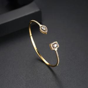 LUOTEEMI Perhiasan Emas Anak Perempuan 2021 Jimat India Indah Wanita Diskon Besar Gelang Manset - Product Image 6