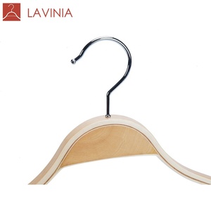 <span class=keywords><strong>LAVINIA</strong></span> Lot de 10 cintres en bois stratifiés personnalisés prêts à être expédiés - Product Image 5