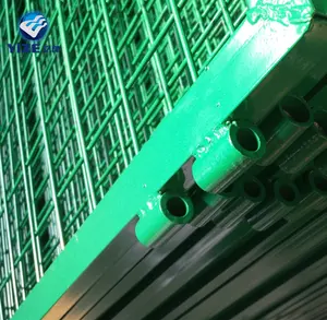 중국 제조 업체 울타리 철망 폴란드/녹색 비닐 코팅 용접 철망 울타리