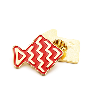 Personalizado chapado en oro pez <span class=keywords><strong>rojo</strong></span>, pin de solapa de esmalte - Product Image 2