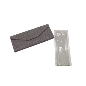 Couverts de <span class=keywords><strong>tissu</strong></span> Triangle Style Étui à Lunettes avec <span class=keywords><strong>Microfibre</strong></span> Lunettes Chiffon De Nettoyage - Product Image 2