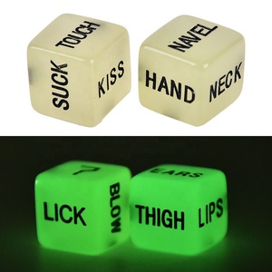2 unids divertido brillan <span class=keywords><strong>en</strong></span> la oscuridad de dados de <span class=keywords><strong>amor</strong></span> juguetes para adultos par los amantes juegos fiesta de sexo juguete - Product Image 1