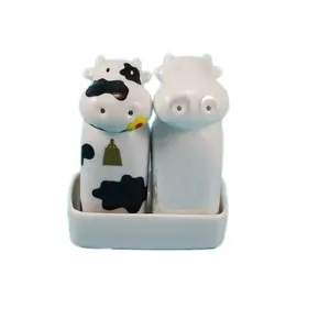 high quality funny cow shaped ceramic salt and pepper shaker set