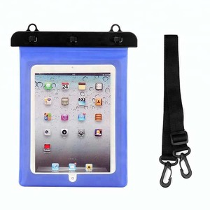 Custodia impermeabile universale in PVC per cellulare OEM con cordino - Product Image 2