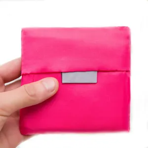 Atacado barato bolso reutilizável Folding Supermercado Tote Bag Poliéster Foldable Shopping Bag com logotipo personalizado