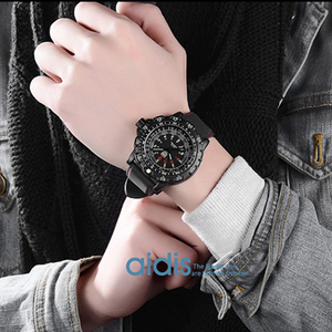 Notte buia Molto Tempo Mantenere Lumineous Soddisfatto Orologi di Qualità - Product Image 1