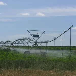 2022高效节水中心枢轴灌溉喷灌设备用于小麦和玉米灌溉