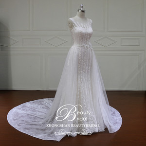 <span class=keywords><strong>Abiti</strong></span> da sposa a trapezio in pizzo francese con schienale basso - Product Image 3