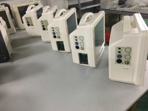 5 매개 변수가있는 수술실 용 수의학 모니터 - Product Image 3