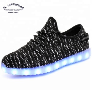 De peso ligero colorido logotipo personalizado brillante <span class=keywords><strong>Zapatos</strong></span> de deporte de los hombres de Led - Product Image 6