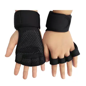Vendi bene nuovi guanti da palestra con palmo antiscivolo guanti Fitness