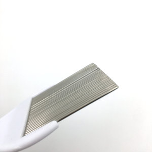 Peigne d'élimination des puces à cheveux naturels, poignée en plastique, épingles en acier inoxydable, cheveux naturels, litthing, peigne d'élimination des puces - Product Image 3