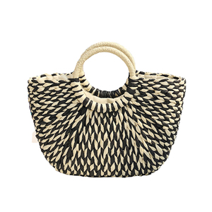 <span class=keywords><strong>Sac</strong></span> de paille d'été Bohème semi-cercle main-couleur assortie tissé <span class=keywords><strong>sac</strong></span> à main tissé à la main <span class=keywords><strong>sac</strong></span> de plage - Product Image 1