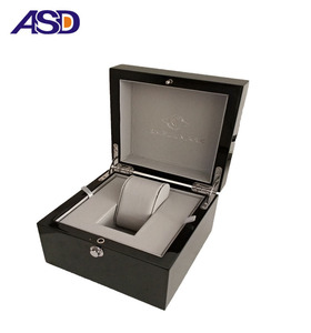 High glossy wooden watch boxes