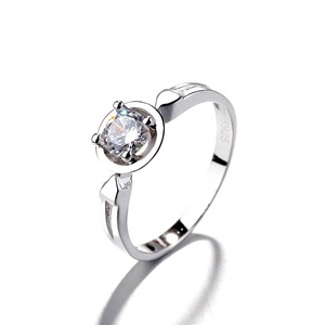 Anillo <span class=keywords><strong>de</strong></span> compromiso <span class=keywords><strong>de</strong></span> <span class=keywords><strong>Plata</strong></span> <span class=keywords><strong>de</strong></span> Ley <span class=keywords><strong>925</strong></span> con diseño Simple personalizado - Product Image 1