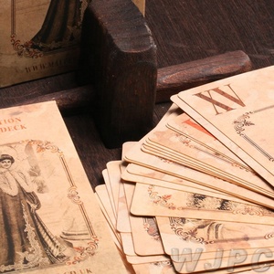 Vente en gros de cartes de tarot personnalisées, cartes de tarot vintage imprimées sur mesure, cartes d'oracle - Product Image 4