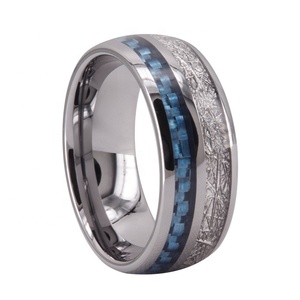CHENG JEWELERS Anelli da Uomo in Carburo di Tungsteno Placcati Blu con Intarsio Imitazione Meteorite Lucidato a Cupola - Product Image 4