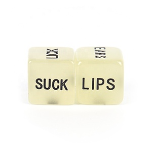 2 unids divertido brillan <span class=keywords><strong>en</strong></span> la oscuridad de dados de <span class=keywords><strong>amor</strong></span> juguetes para adultos par los amantes juegos fiesta de sexo juguete - Product Image 6