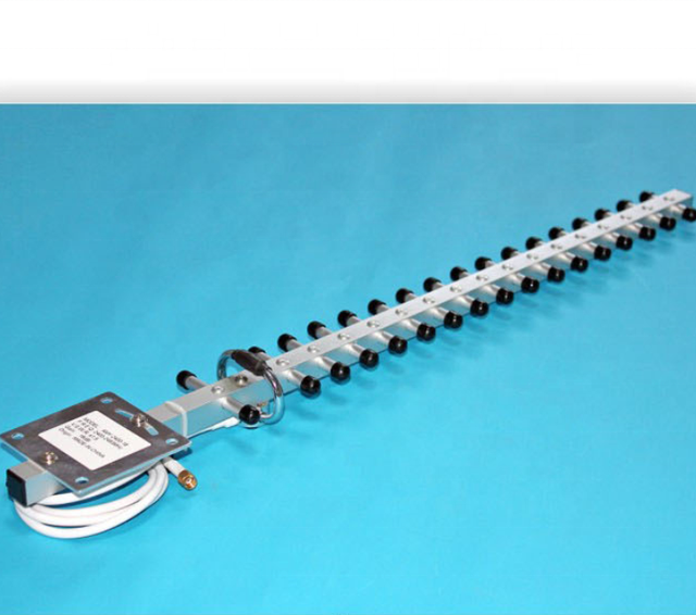 Highi gain Yagi antenna 18 Element 1710mhz~2170mhz Directional Yagi Antenna outdoor gsm