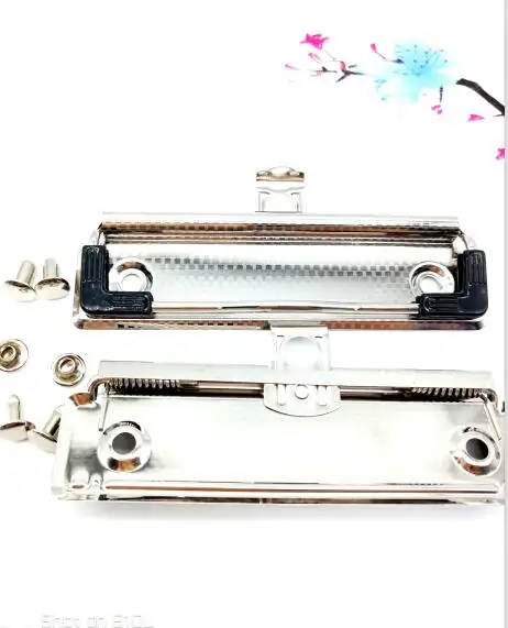 Guangdong fornecedor best selling 70 mm latão bronze finish clipboard clipe de metal plana para boardMetal clipes prancheta de madeira, placa cl