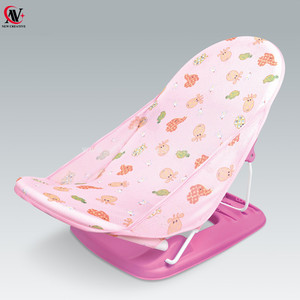 Baignoire de luxe pour bébé, de couleur rose, à rayures triangulaire - Product Image 1