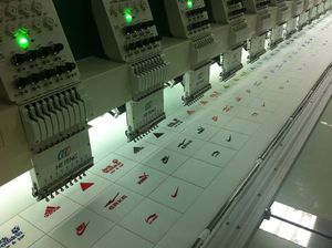 โรงงาน HeFeng มีเครื่องเย็บปักถักร้อยเสื้อผ้าใช้กันอย่างแพร่หลายสำหรับอุตสาหกรรมต่างๆ - Product Image 3