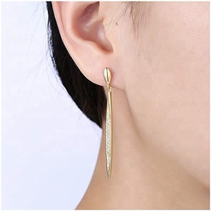 Chine fournisseur nouveau style dames en <span class=keywords><strong>laiton</strong></span> cz <span class=keywords><strong>pierre</strong></span> <span class=keywords><strong>goujon</strong></span> barre boucles d'oreilles - Product Image 5
