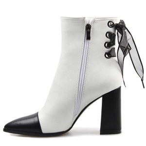 2025 nuovi stivaletti <span class=keywords><strong>bianchi</strong></span> e neri stivali <span class=keywords><strong>invernali</strong></span> in pelle con tacco spesso da donna - Product Image 3