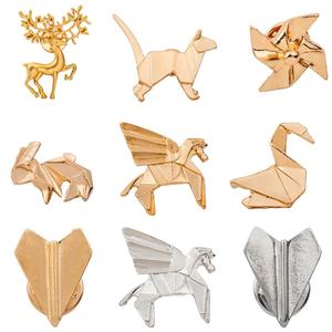 <span class=keywords><strong>La</strong></span> nueva insignia de Metal con forma de Animal en 3D, artesanía personalizada con forma de geometría diferente, esmaltado de Animal Pin, ciervo personalizado para bolsa - Product Image 4