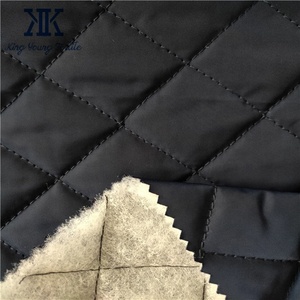 Telas acolchadas impermeables suaves y duraderas <span class=keywords><strong>de</strong></span> alta calidad/tela acolchada con memoria <span class=keywords><strong>de</strong></span> poliéster <span class=keywords><strong>de</strong></span> diamante <span class=keywords><strong>de</strong></span> invierno para abrigo - Product Image 3